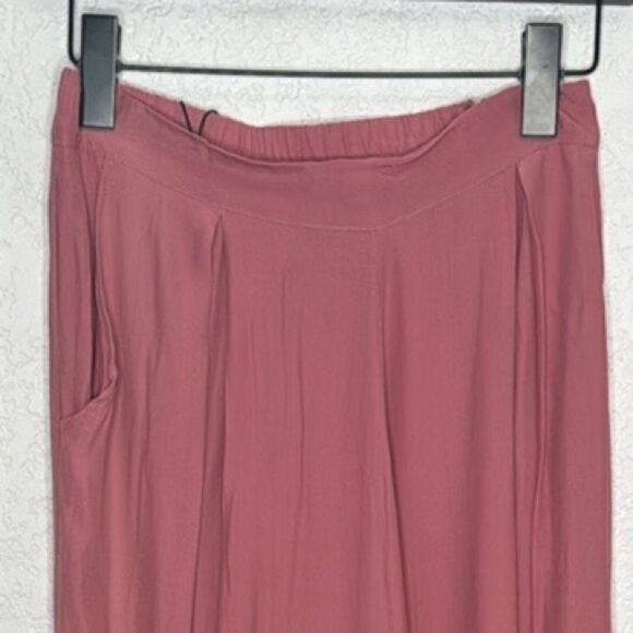 NWT SWF PINK WIDE LEG PLEAT Medium - Picture 4 of 14